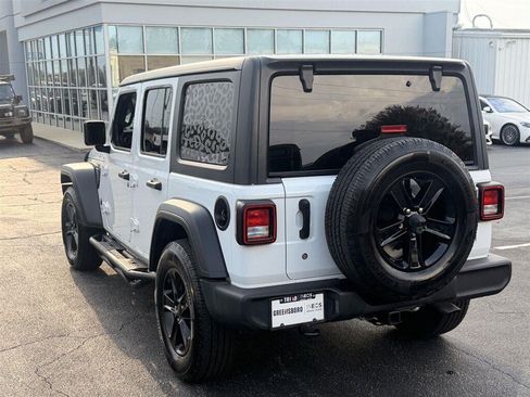 Used 2019 Jeep Wrangler Unlimited Sport AWD/4WD image 11