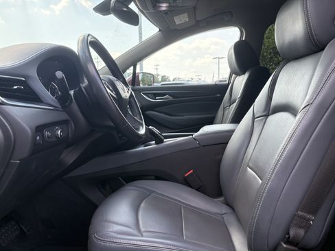 Used 2020 Buick Enclave Essence FWD image 9