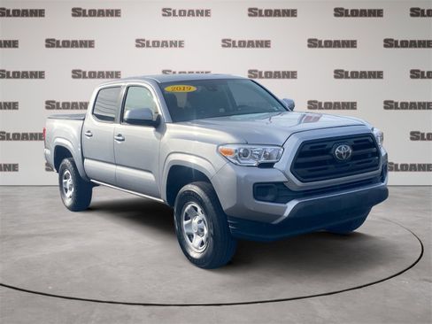 Used 2019 Toyota Tacoma SR image 7
