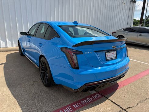 Used 2022 Cadillac CT5 V Blackwing w/ Carbon Fiber Package 2 RWD image 4