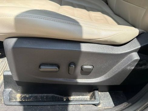 Used 2017 Ford Escape Titanium AWD/4WD image 11