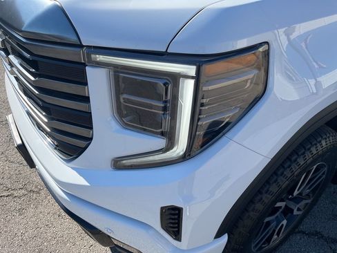 Used 2024 GMC Sierra 1500 AT4 w/ Technology Package image 36