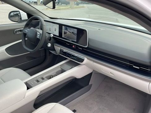New 2025 Hyundai Ioniq 6 SEL AWD/4WD image 28