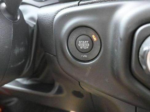 Used 2023 Jeep Wrangler Unlimited Sahara w/ LED Lighting Group AWD/4WD image 19