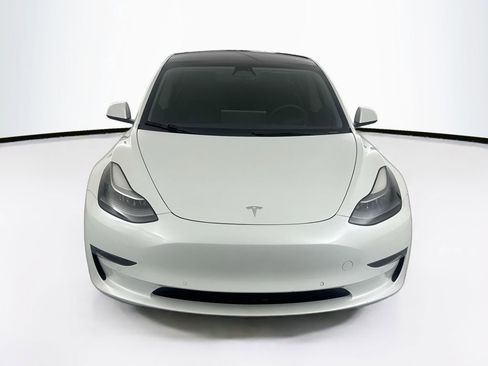 Used 2022 Tesla Model 3 Long Range AWD/4WD image 2