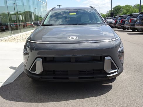 New 2025 Hyundai Kona SEL image 7