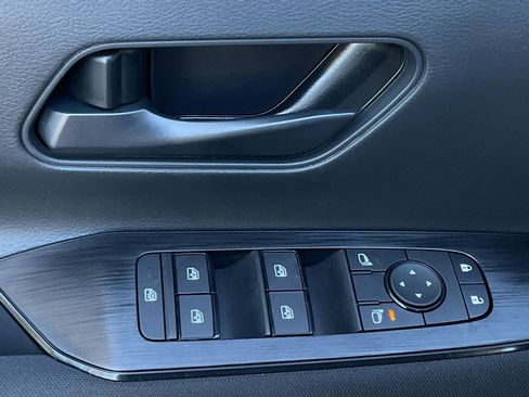 New 2026 Nissan Kicks S image 11