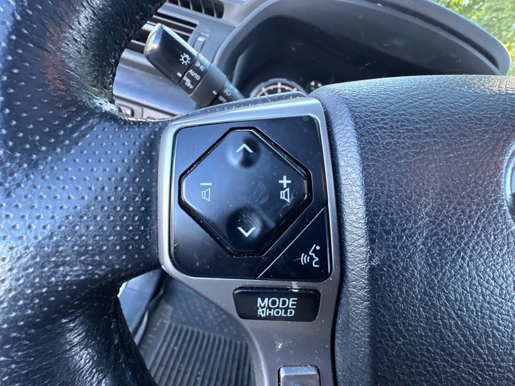 Used 2023 Toyota 4Runner Limited AWD/4WD image 23