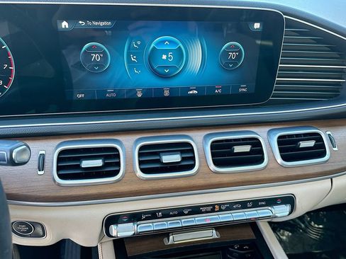 Used 2022 Mercedes-Benz GLE 350 image 16