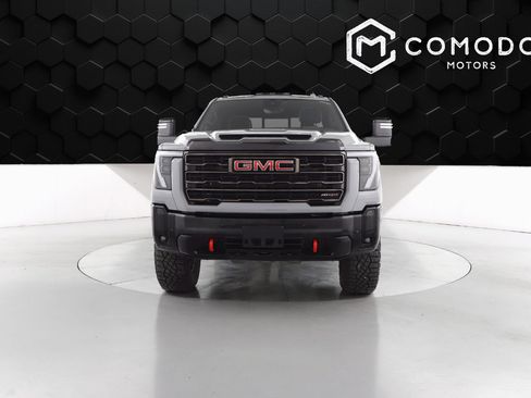 Used 2025 GMC Sierra 2500 AT4X image 8
