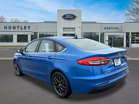 Used 2020 Ford Fusion SE image 6