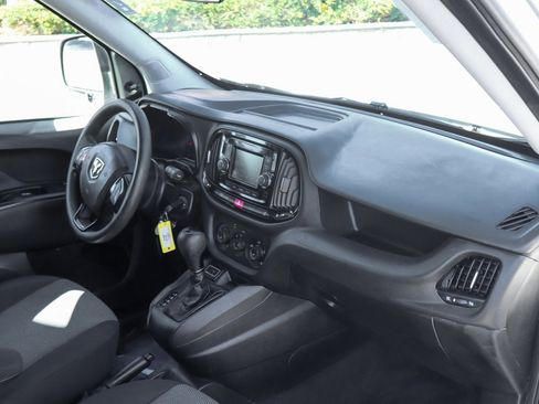 Used 2018 RAM ProMaster City Tradesman image 31