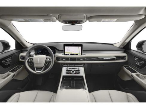 Used 2024 Lincoln Aviator 2WD w/ Premium Package image 8