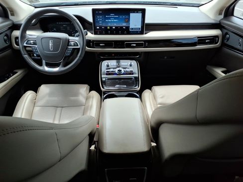 Used 2023 Lincoln Nautilus Reserve w/ Equipment Group 201A AWD/4WD image 10