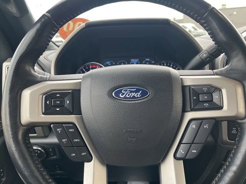 Used 2022 Ford F350 Lariat w/ Lariat Ultimate Package image 18