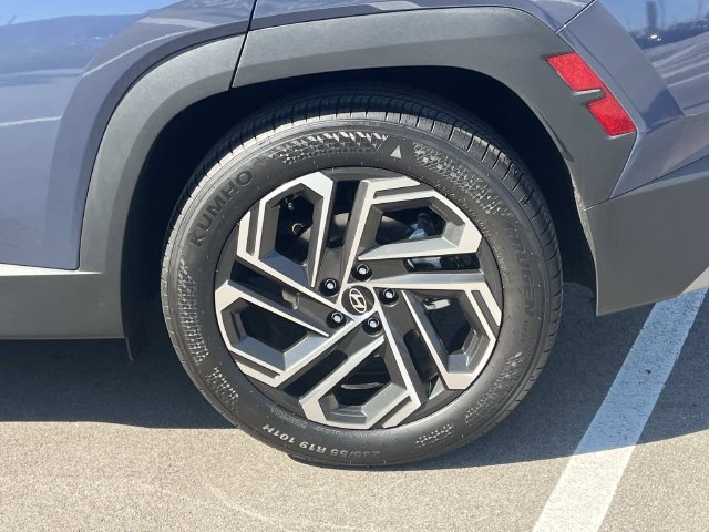 Certified 2026 Hyundai Tucson Limited FWD image 11