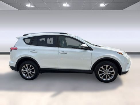 Used 2017 Toyota RAV4 Limited FWD image 8
