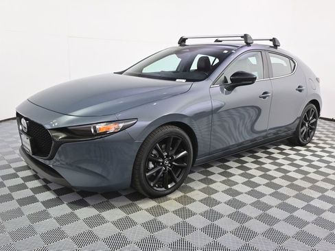 Used 2025 MAZDA MAZDA3 Carbon AWD/4WD image 2