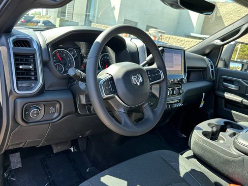 New 2026 RAM 2500 Big Horn AWD/4WD image 48