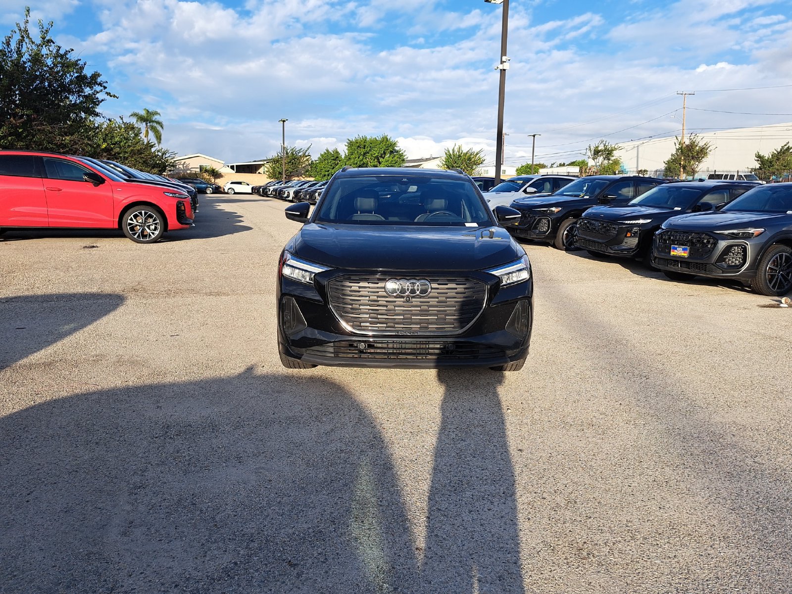 Used 2024 Audi Q4 e-tron Premium Plus AWD/4WD image 2