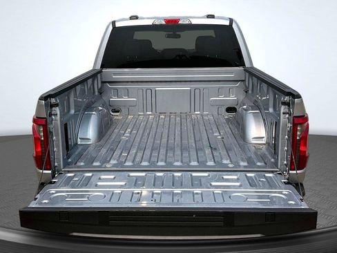 Used 2024 Ford F150 XLT w/ FX4 Off-Road Package AWD/4WD image 5