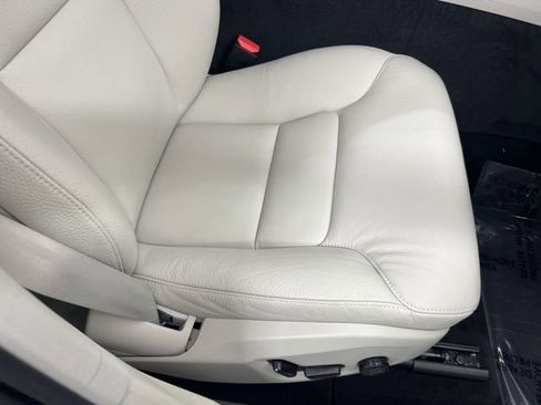 Used 2023 Volvo XC60 B5 Plus w/ Climate Package image 23