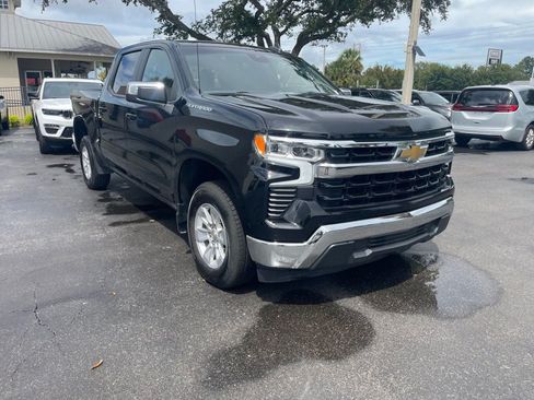 Used 2025 Chevrolet Silverado 1500 LT RWD image 7