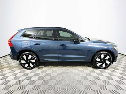 Used 2025 Volvo XC60 T8 Plus w/ Protection Package Premier image 8