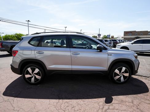 Used 2024 Volkswagen Taos S AWD/4WD image 7