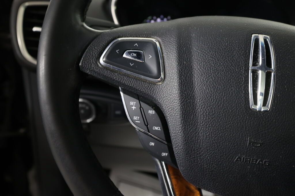 Used 2016 Lincoln MKX Reserve w/ Climate Package FWD image 33