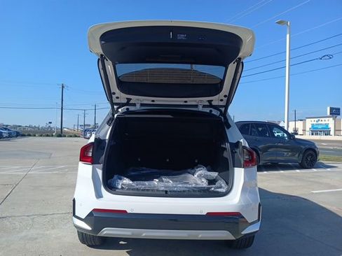 New 2026 BMW X1 xDrive28i w/ Convenience Package image 9