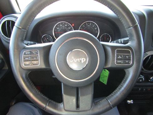 Used 2017 Jeep Wrangler Unlimited Sport w/ Max Tow Package image 15