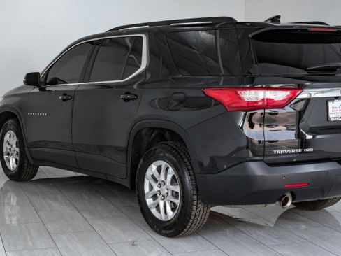 Used 2021 Chevrolet Traverse LT AWD/4WD image 65