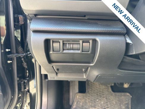 Used 2024 Subaru Crosstrek 2.0i AWD/4WD image 19