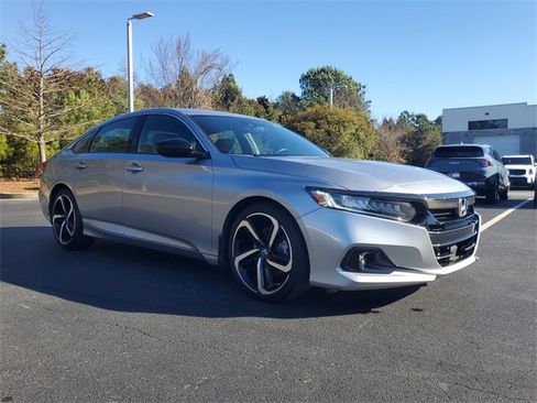 Used 2022 Honda Accord Sport image 3