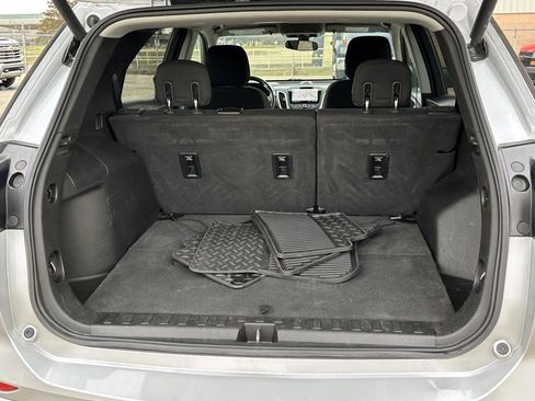 Used 2019 Chevrolet Equinox LT image 9