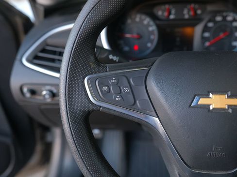 Used 2022 Chevrolet Malibu LS image 17