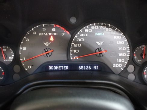 Used 2002 Chevrolet Corvette Convertible w/ Preferred Equipment Group2 RWD image 14