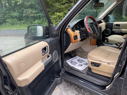 Used 2009 Land Rover LR3 HSE image 7