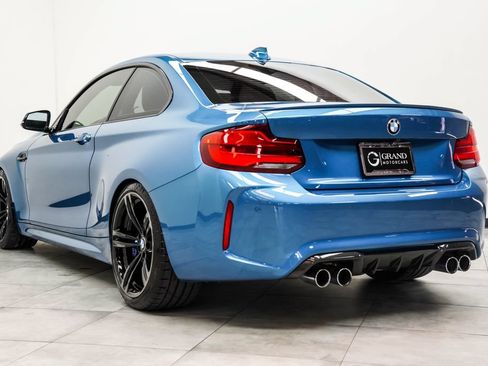 Used 2018 BMW M2 RWD image 11