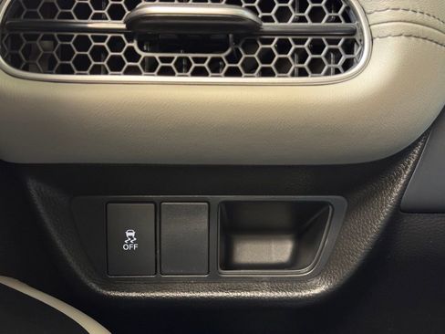 New 2026 Honda HR-V EX-L image 25