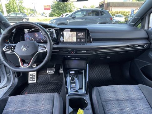 Certified 2024 Volkswagen GTI SE FWD image 9