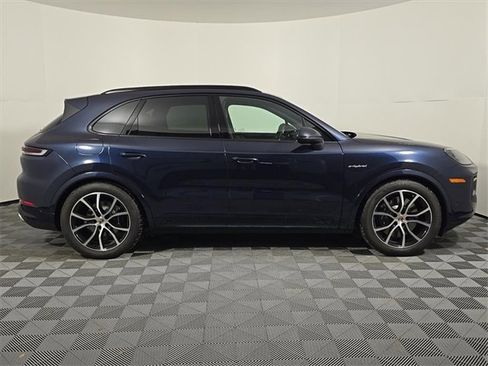 New 2026 Porsche Cayenne E-Hybrid image 8