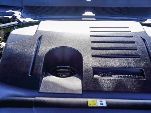 Used 2022 Land Rover Range Rover Sport HSE Silver Edition image 28