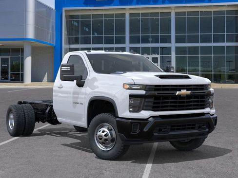 New 2025 Chevrolet Silverado 3500 W/T w/ WT Convenience Package image 8