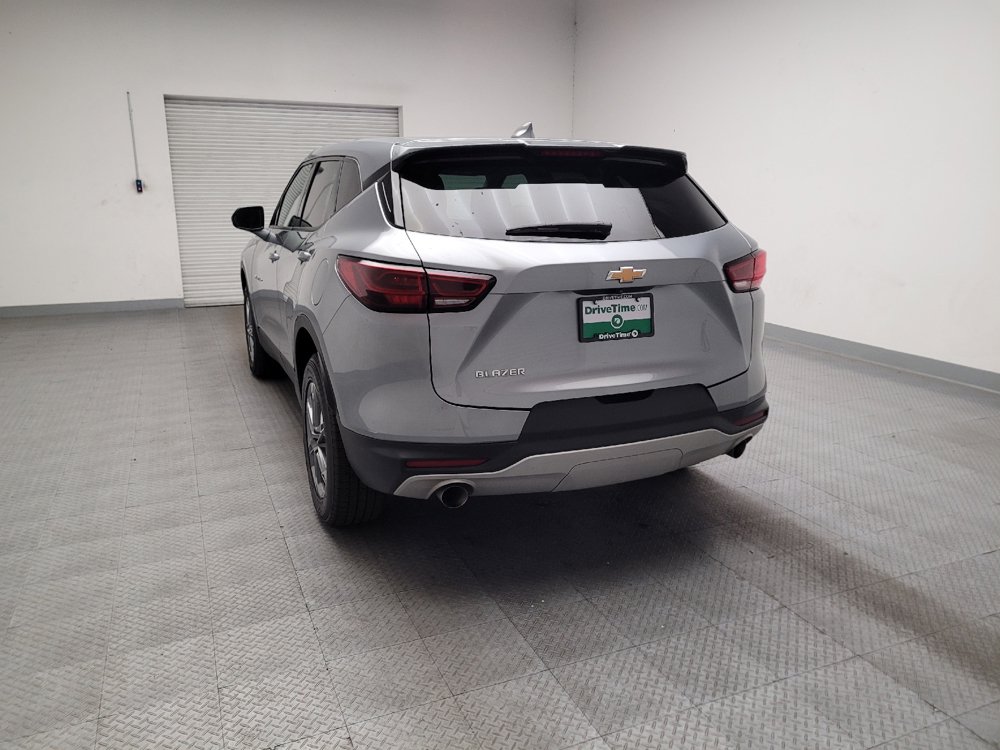 Used 2025 Chevrolet Blazer LT FWD image 6
