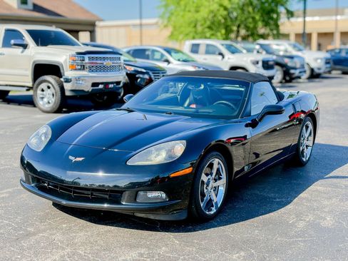 Used 2010 Chevrolet Corvette Convertible w/ 3LT RWD image 7