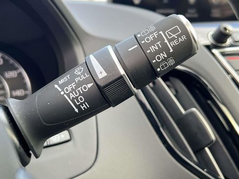 Used 2023 Acura RDX AWD w/ Advance Package image 25