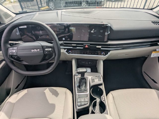 New 2027 Kia Sportage EX FWD image 15