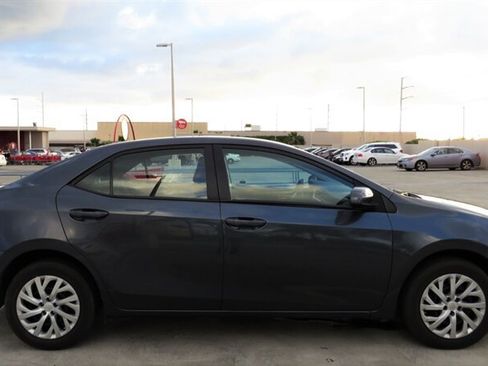 Used 2019 Toyota Corolla LE FWD image 5